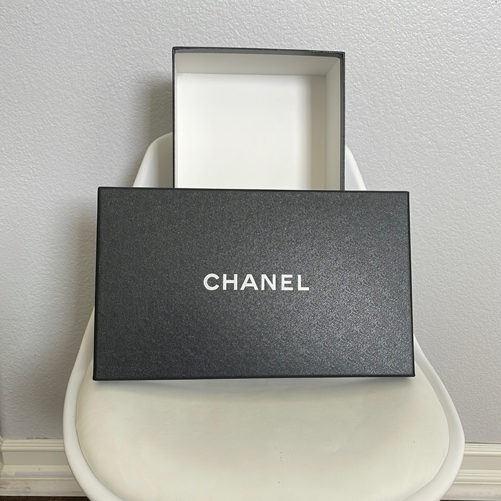 Chanel shoe box